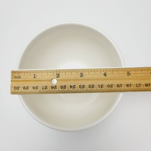 Portmeirion Botanic Garden 5" Chili Bowl Cyclamen Pink Floral, Butterfly & Moths - Picture 10 of 11